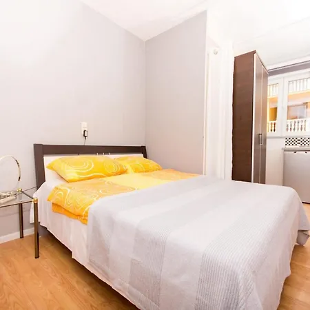 Stil - One Bedroom With Balcony And Sea View 104 Luxsor Apartmán *