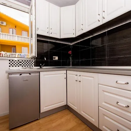 Stil - One Bedroom With Balcony And Sea View 104 Luxsor *