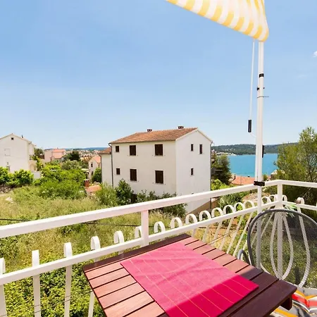 Apartmán Stil - One Bedroom With Balcony And Sea View 104 Luxsor