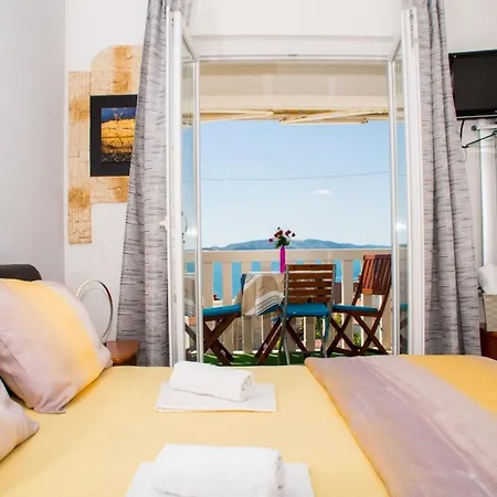 Apartmán Stil - One Bedroom With Balcony And Sea View 104 Luxsor